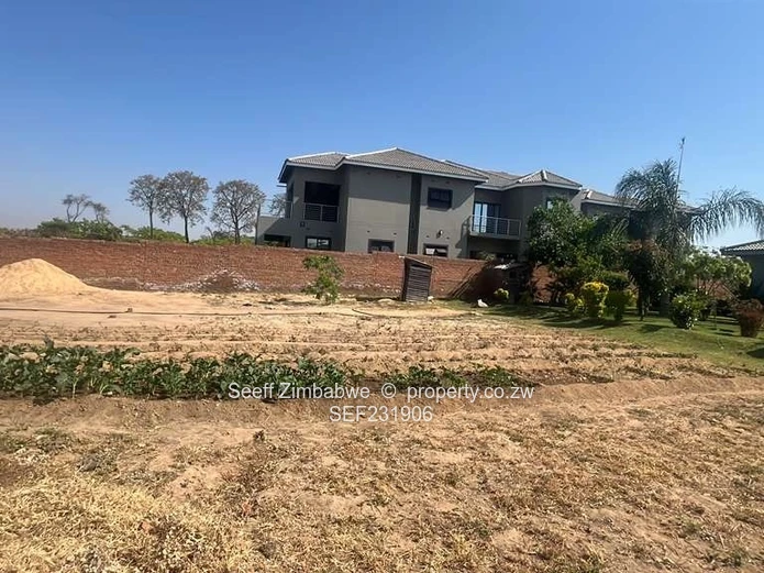 For Sale Prime 2080 m² Residential Stand in Arlington Estate Near Airport 