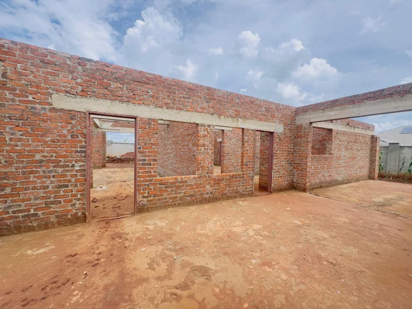 12 Bedroom House