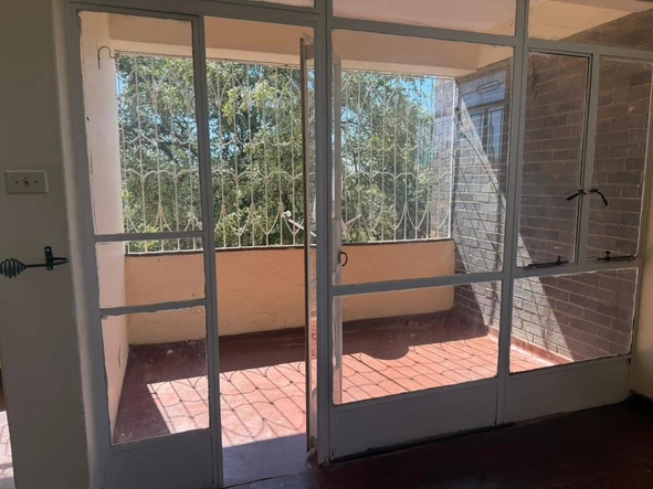 3 Bedroom Flat & Apartment