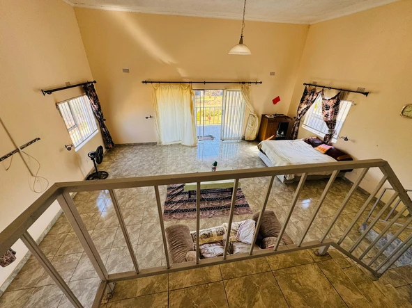 6 Bedroom House