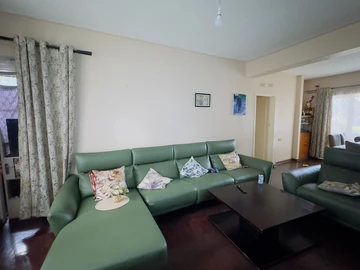 Spacious 2-Bedroom Flat with Borehole in Avenues, Harare CBD