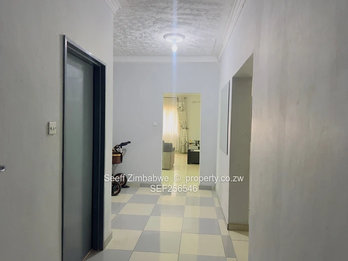 3 bed house on 4136sqm for sale in Old Windsor, Ruwa