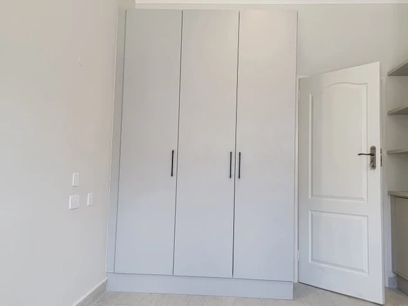 2 Bedroom Flat & Apartment