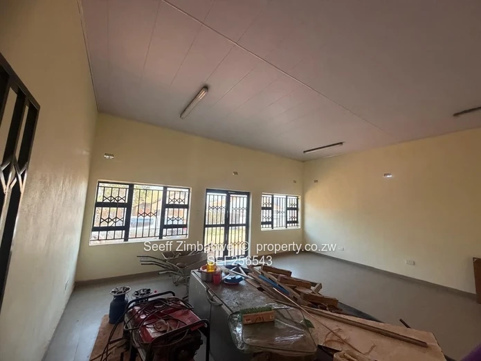 Commercial Shops for rent in Hatcliffe