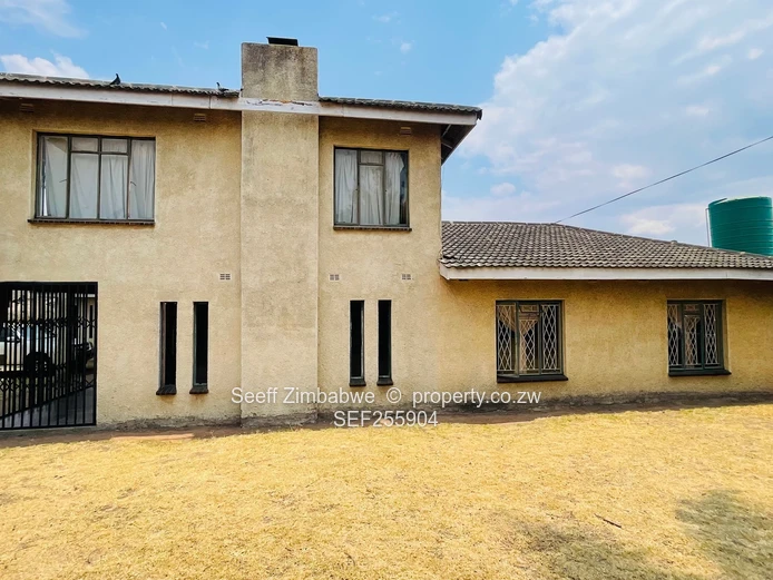 5 Bedroom House For Sale In Old Windsor Ruwa (Sole Mandate)