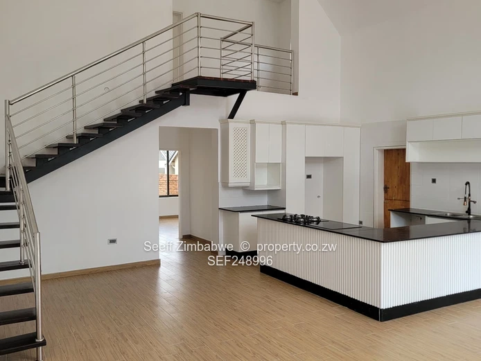 Modern 3-Bed Cluster Home — Private Garden, Pool, Gym, Close to Reekworth School