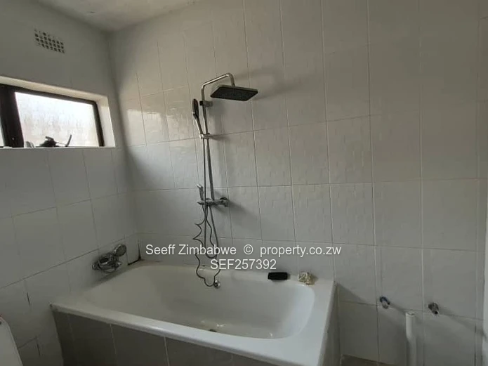 3- BED HOUSE-COLD COMFORT –350 m² 