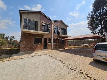 3 Bedroom Flat & Apartment