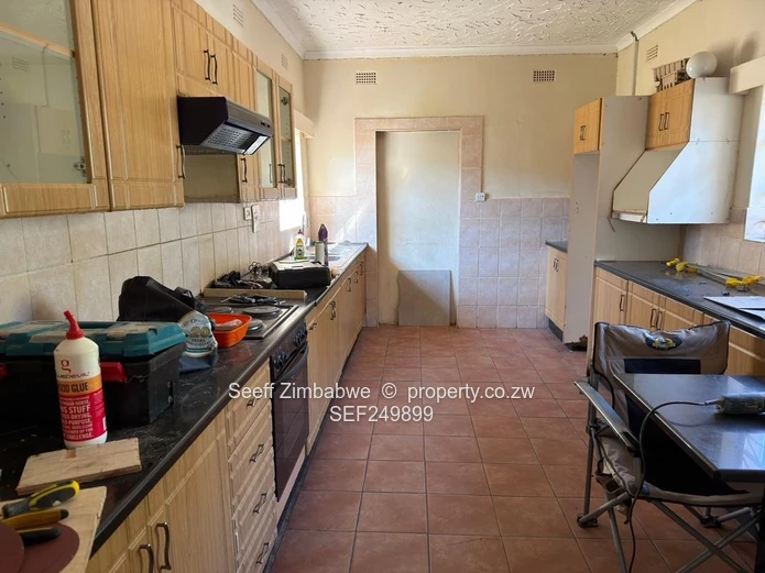 Charming & Secure 4-Bedroom Family Home in Bluffhill