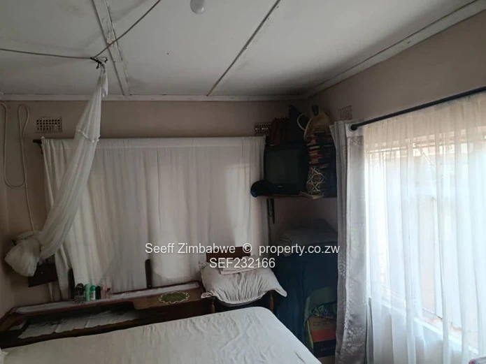 Gated 3-Bed in Zengeza — Carport, Tank & Verandah (Sole Mandate)