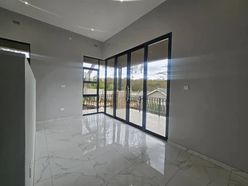 6 Bedroom Flat & Apartment