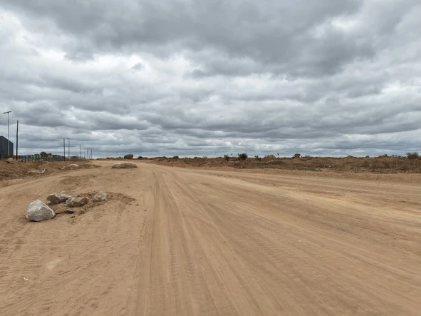Commercial & Industrial Land