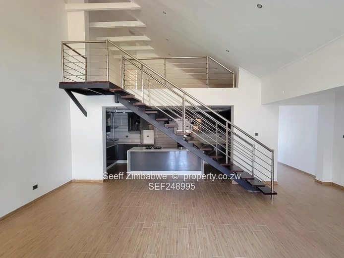Modern 4-Bed Cluster Home — Private Garden, Pool, Gym, Close to Reekworth School