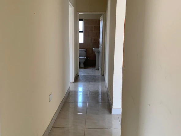 3 Bedroom Flat & Apartment