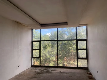 7 Bedroom House