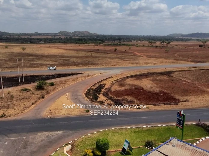  10-Hectares Kintyre Estate Plot With Harare/Bulawayo Rd Frontage With Full Clean Tittle Deeds (Sole Mandate)