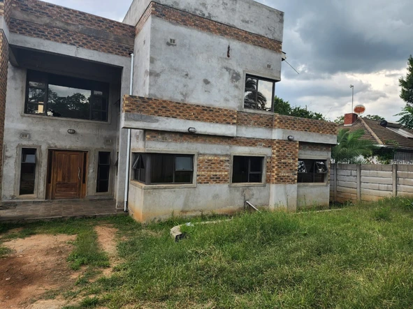 5 Bedroom House