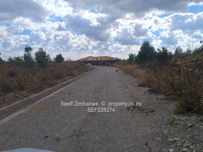 A choice of 4 residential vacant stands is available 