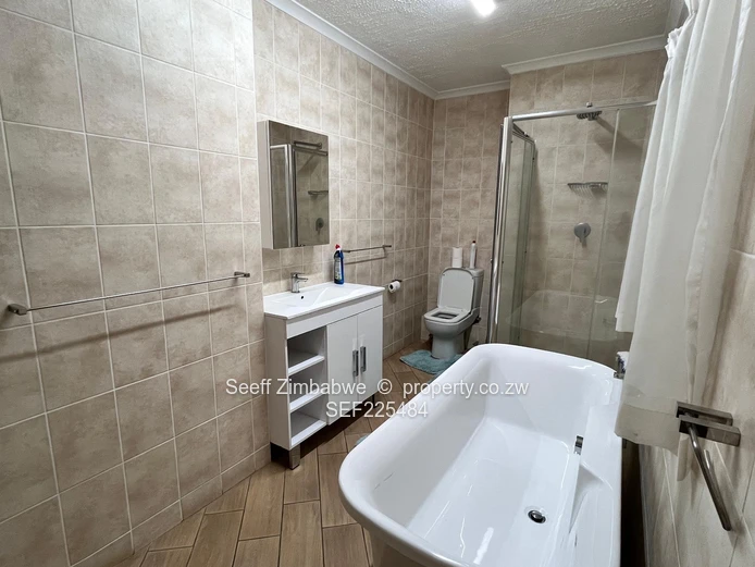 Luxury Living in the Heart of Harare: Fully Furnished Mid-Tower Apartment for Rent!