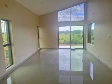 4 Bedroom Flat & Apartment