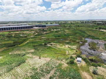 Commercial & Industrial Land