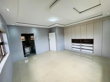 3 Bedroom Garden Flat