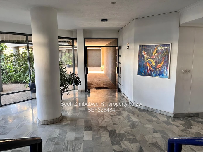 Luxury Living in the Heart of Harare: Fully Furnished Mid-Tower Apartment for Rent!
