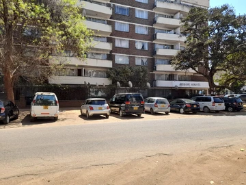 2 Bedroom Flat & Apartment