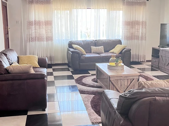 8 Bedroom House