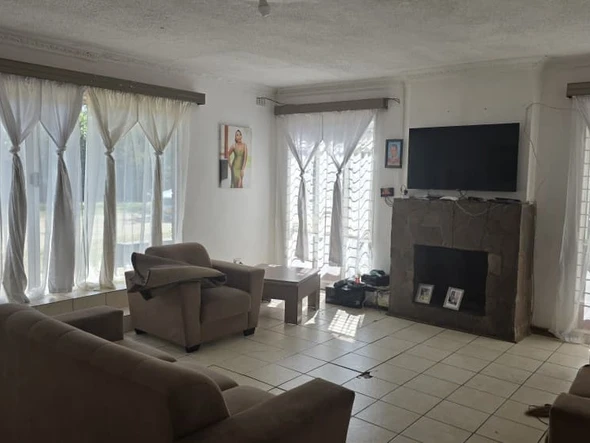 5 Bedroom House