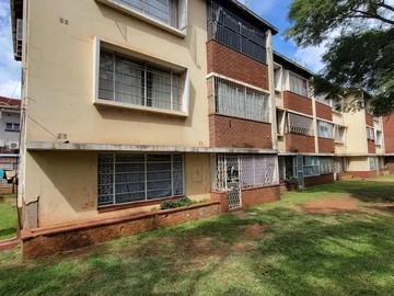2 Bedroom Flat & Apartment