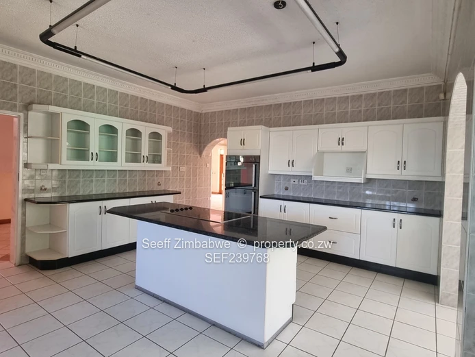 Grandeur and Elegance on Folyjon Crescent – A Glen Lorne Masterpiece