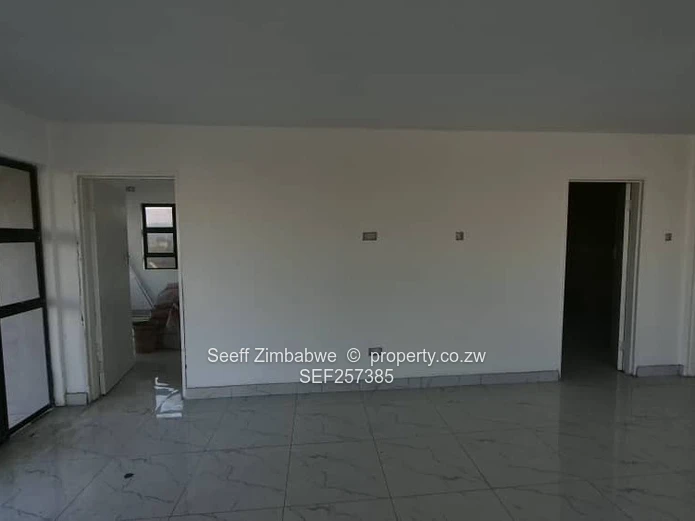 Southview Park: HOUSE FOR SALE - NEAR COMPLETION- 240 m²