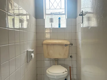 2 Bedroom Garden Flat
