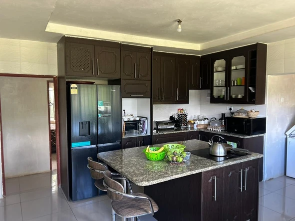 5 Bedroom House