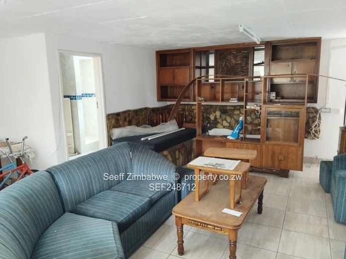  Burnside – Spacious Family Home on 1 Acre 