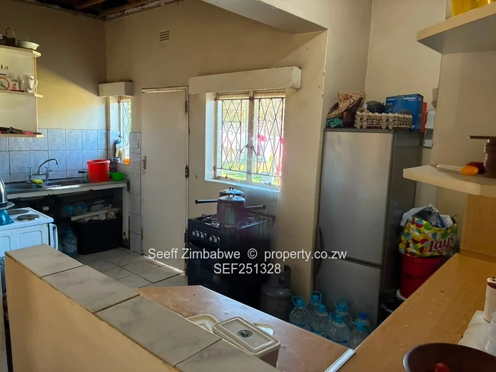Mainway Meadows, Harare South | 3-Bedroom Propera
