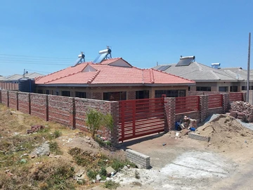 4 Bedroom House