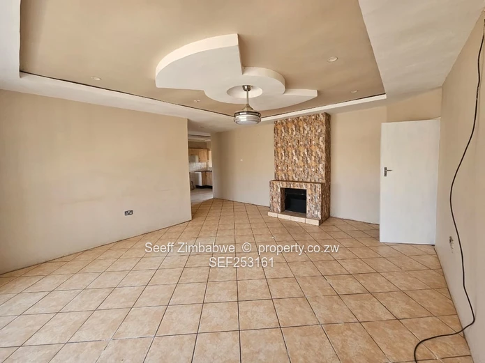 Spacious 4-Bedroom Home With Solar & Borehole In Zimre Park