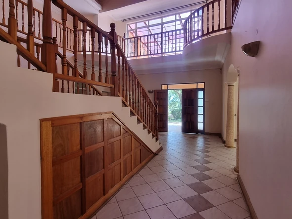 5 Bedroom House
