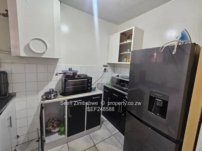 Sunlit 1-Bed Apartment in Avenues CBD - Borehole