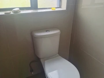 4 Bedroom Flat & Apartment