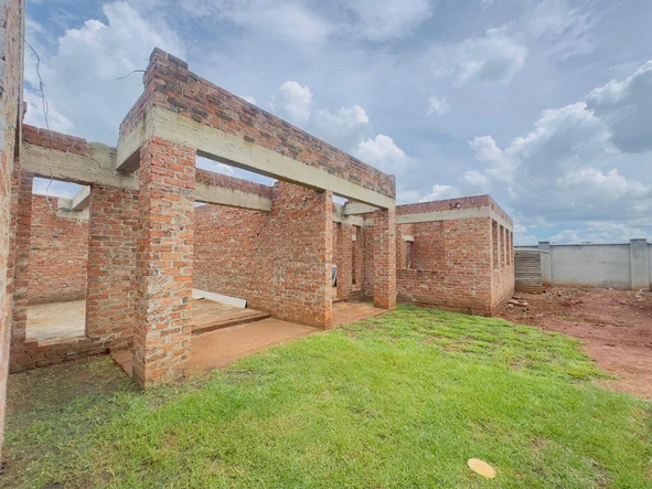 12 Bedroom House