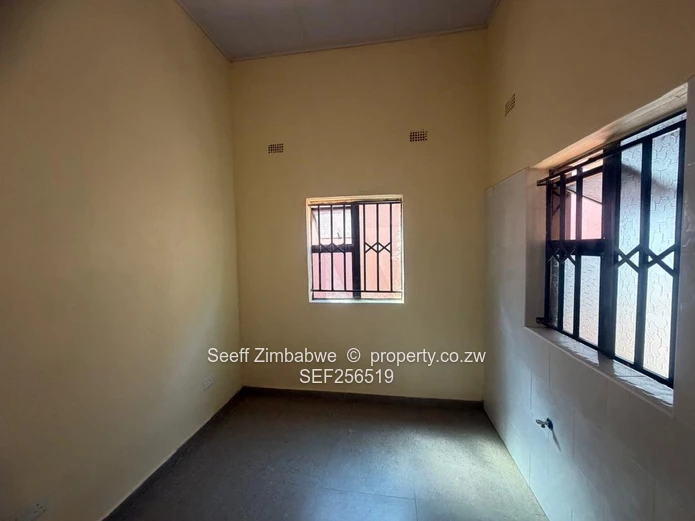 Commercial Shops for Rent in Hatcliffe