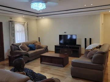 5 Bedroom House