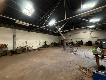 Warehouse & Factory