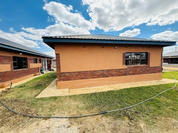 3 Bedroom Garden Flat