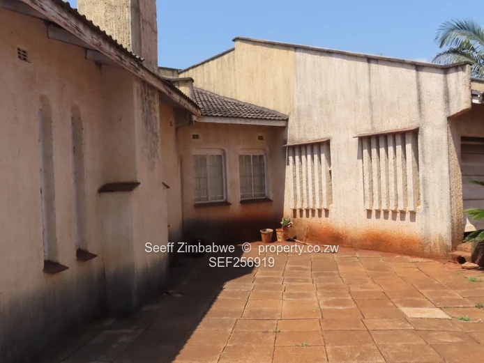 Spacious 5-Bed Philadelphia Home along William Powlett Drive (Sole Mandate)