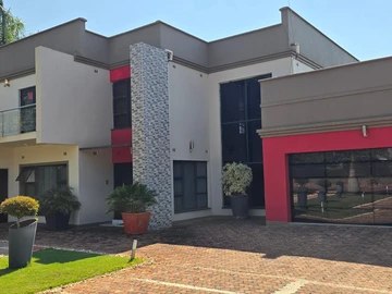 5 Bedroom House