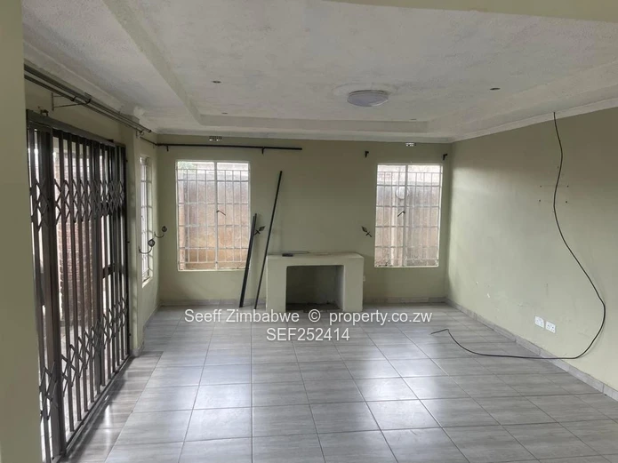 Spacious 3-Bedroom Family Home with Borehole – Budiriro CABS
